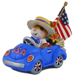 Male mouse drive open car with patriotic decorations