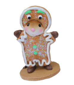 Young mouse dress in gingerbread costume