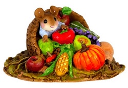 Young mouse tumbles out of the Horn of Plenty filled full of the falls bounty!